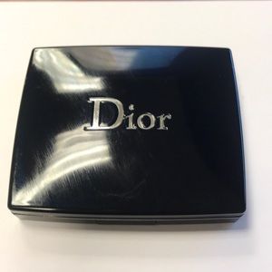Dior blush Vibrant Colour Powder Blush in 756